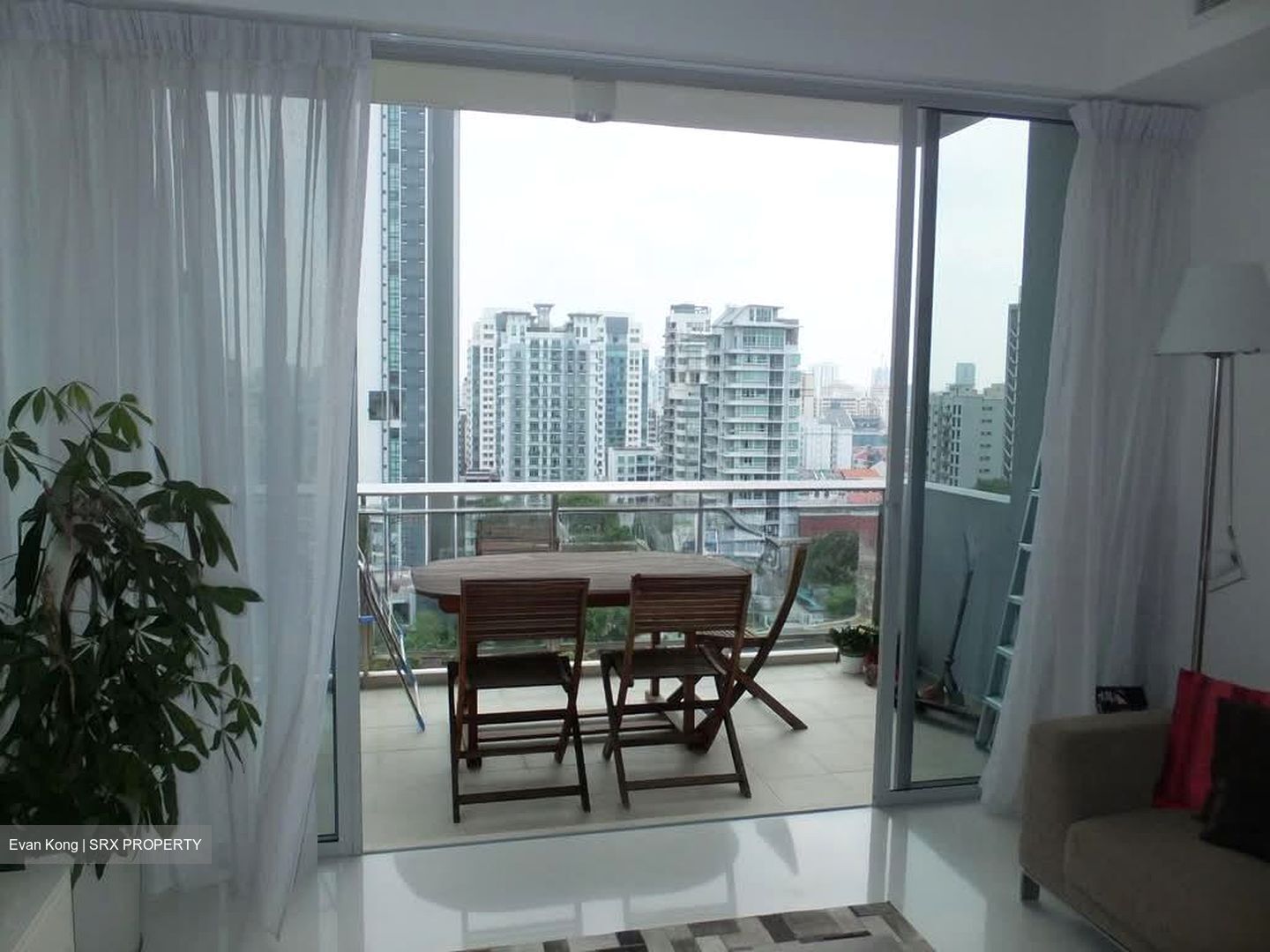 M21 (D11), Apartment #560960341